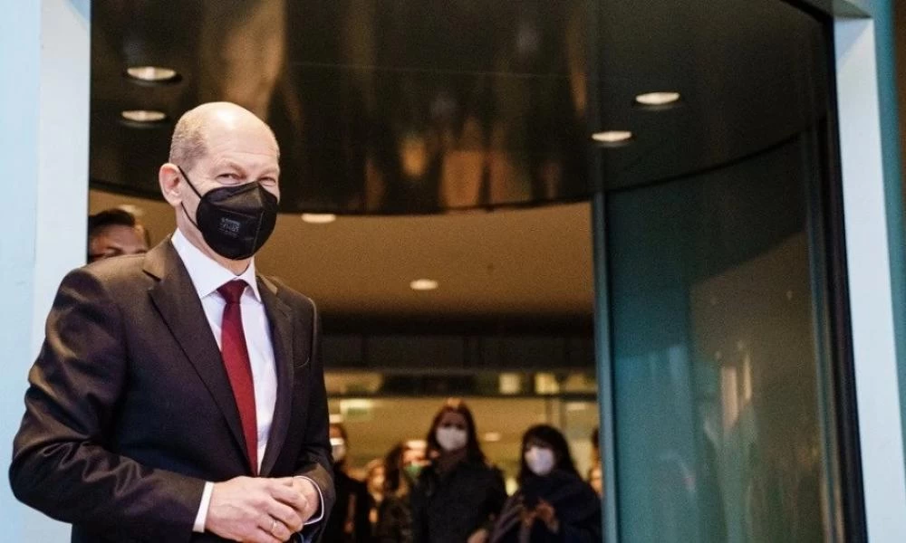 Γερμανία-Σολτς: «Η πανδημία δεν θα σταματήσει τον Μάρτιο»-Τέλος Φεβρουαρίου η γενική υποχρέωση εμβολιασμού